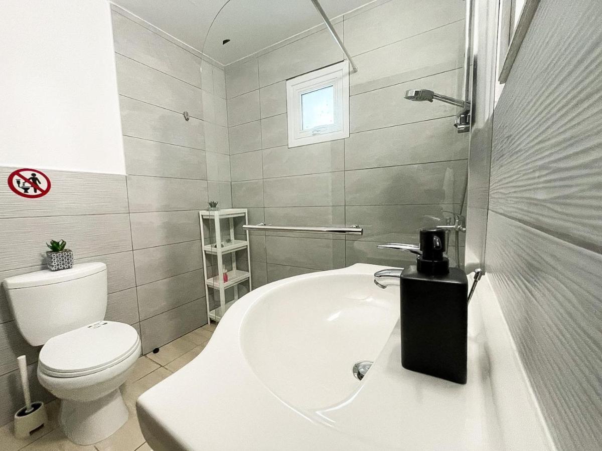 Serena'S 2-Br Apartment In Larnaca Exterior foto