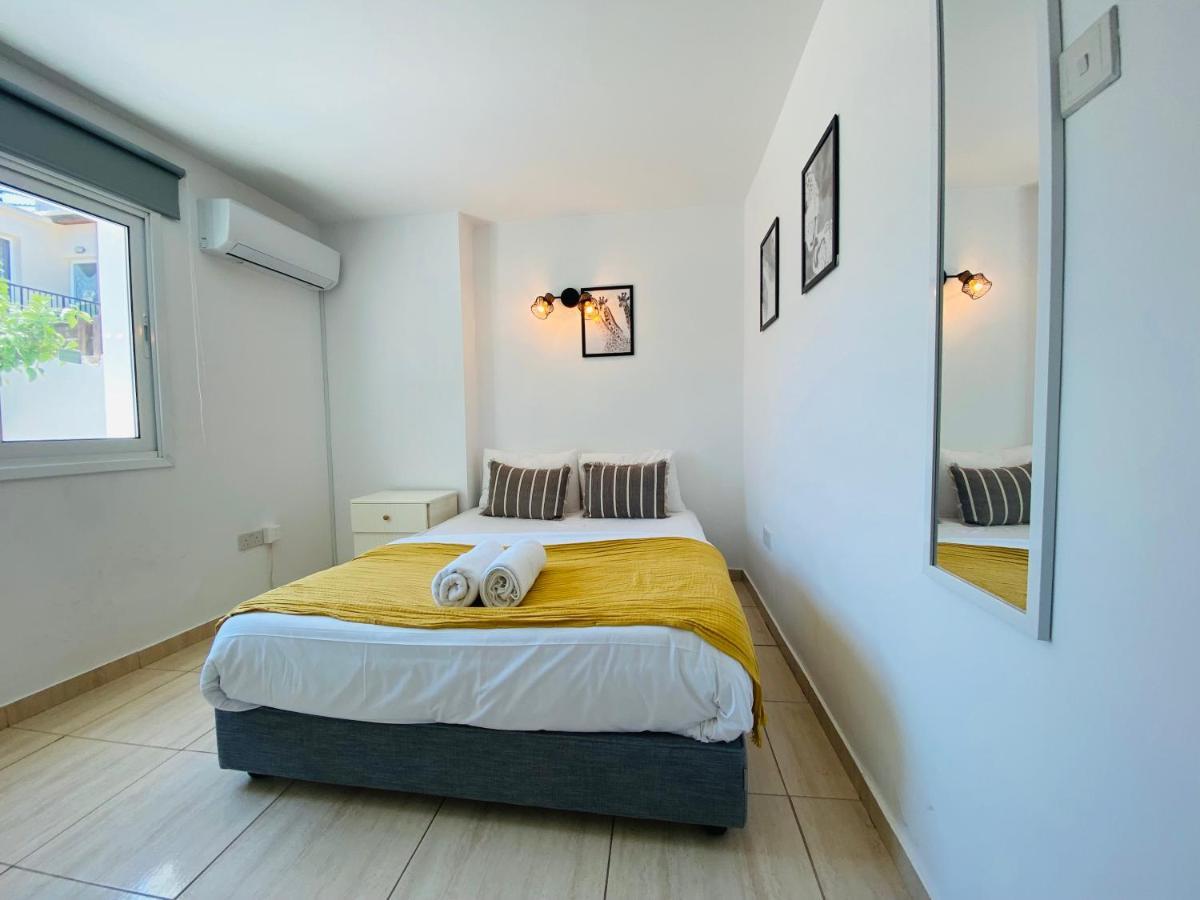 Serena'S 2-Br Apartment In Larnaca Exterior foto