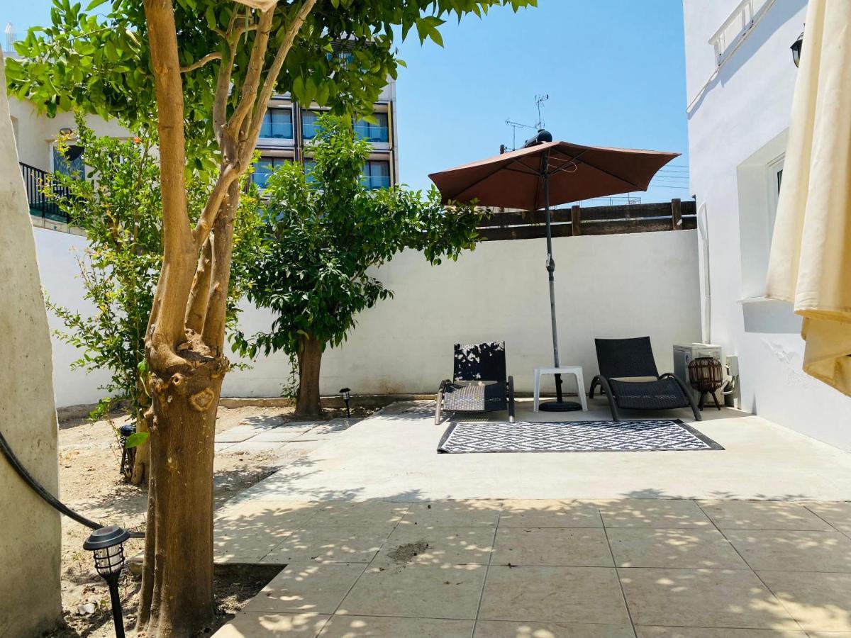 Serena'S 2-Br Apartment In Larnaca Exterior foto