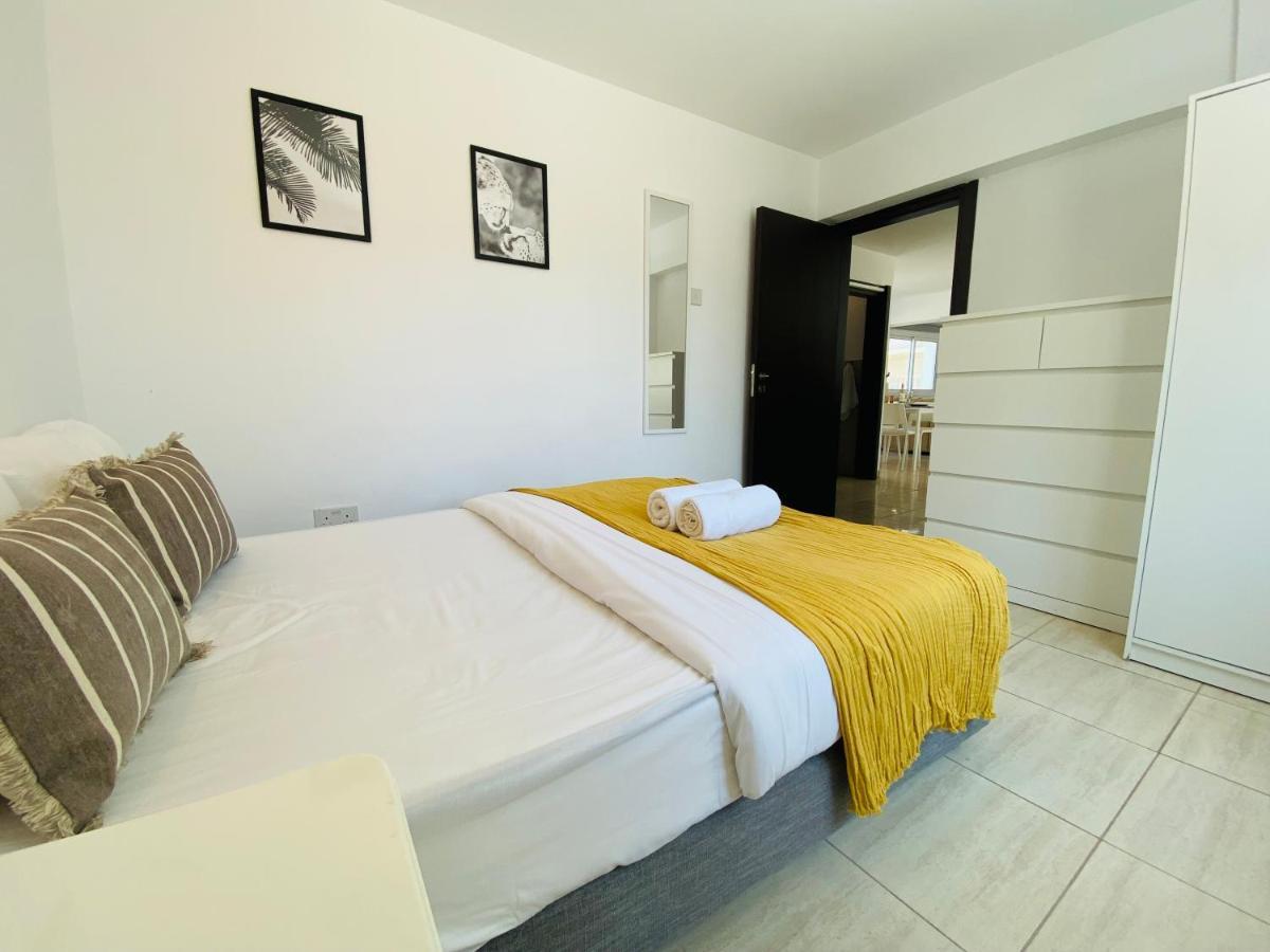 Serena'S 2-Br Apartment In Larnaca Exterior foto